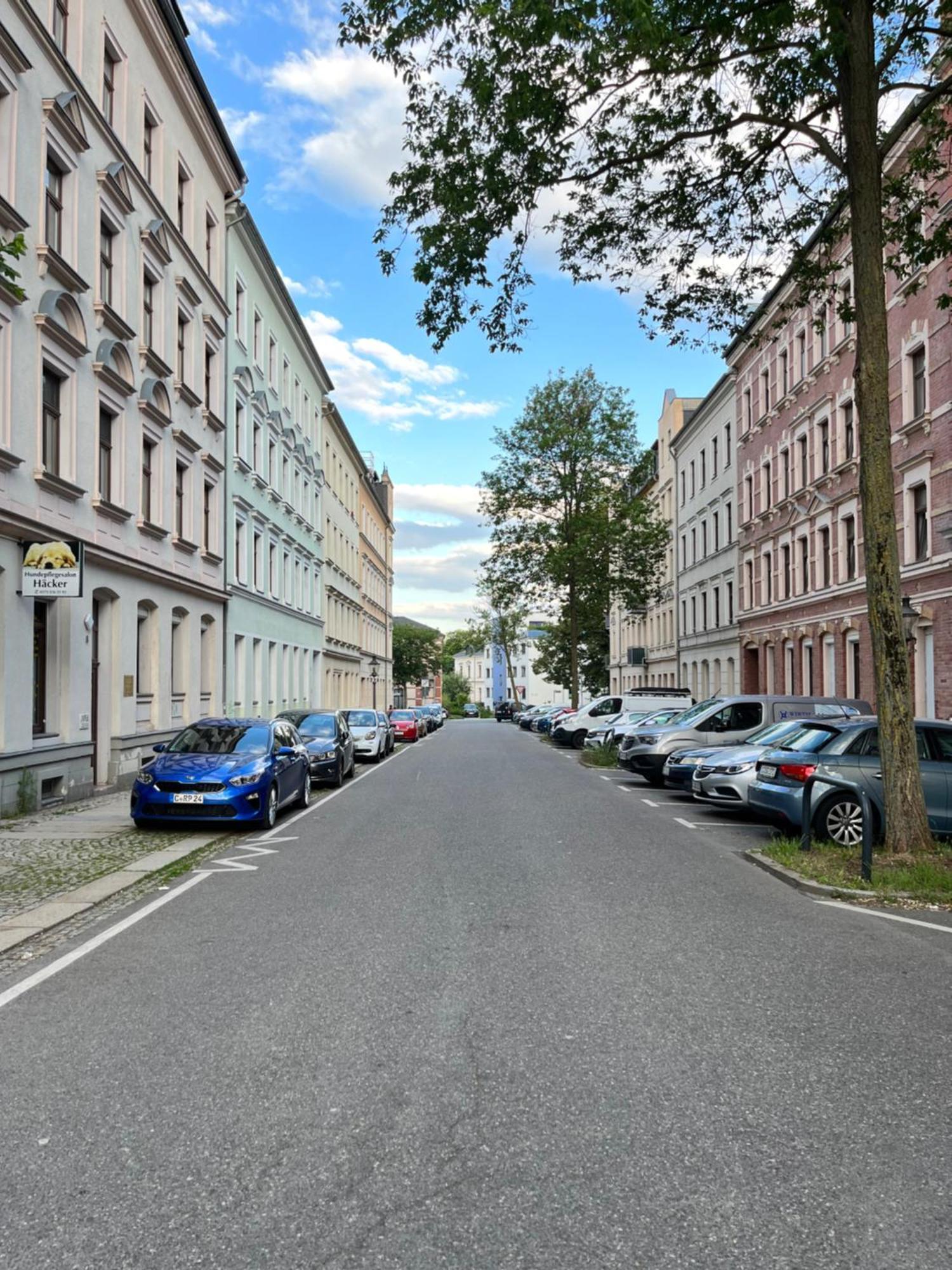 K2-Project - Gipfelstuermer - Ueber Den Daechern Von Schlosschemnitz Exterior foto